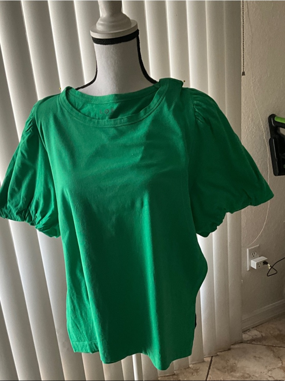 LOFT Emerald Puff Sleeve Crewneck Tee